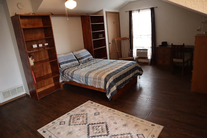 Studio Apartment In South Dallas - Dallas, TX