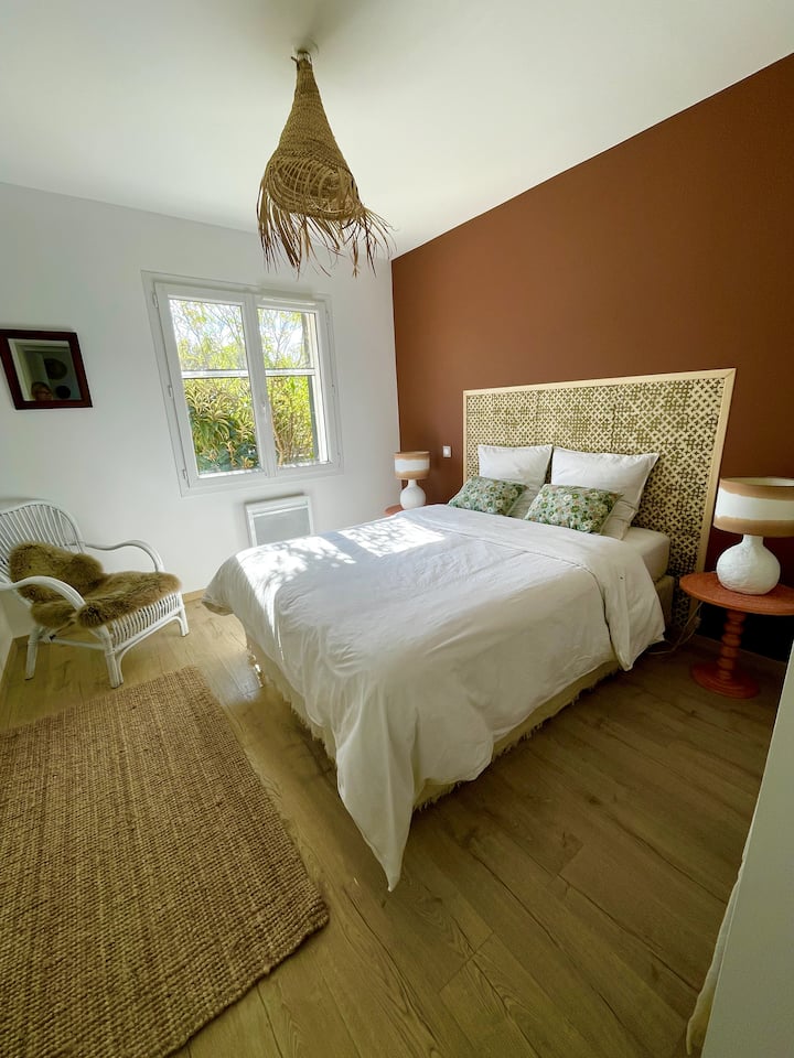 tweepersoonsslaapkamer, 140 bed met grote kast 