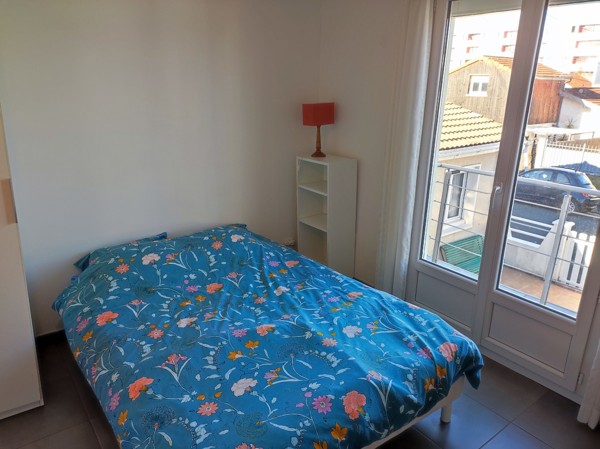 140 двойни легла