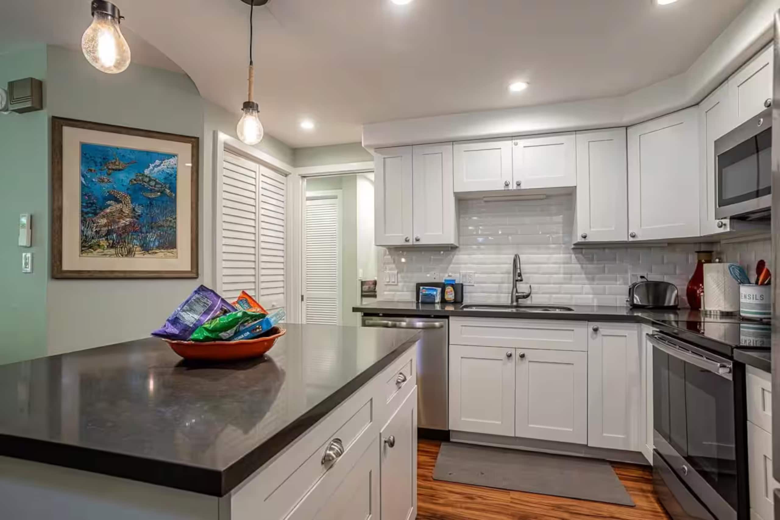 Condo in Kihei · ★5.0 · 2 bedrooms · 3 beds · 2 baths - Image 28