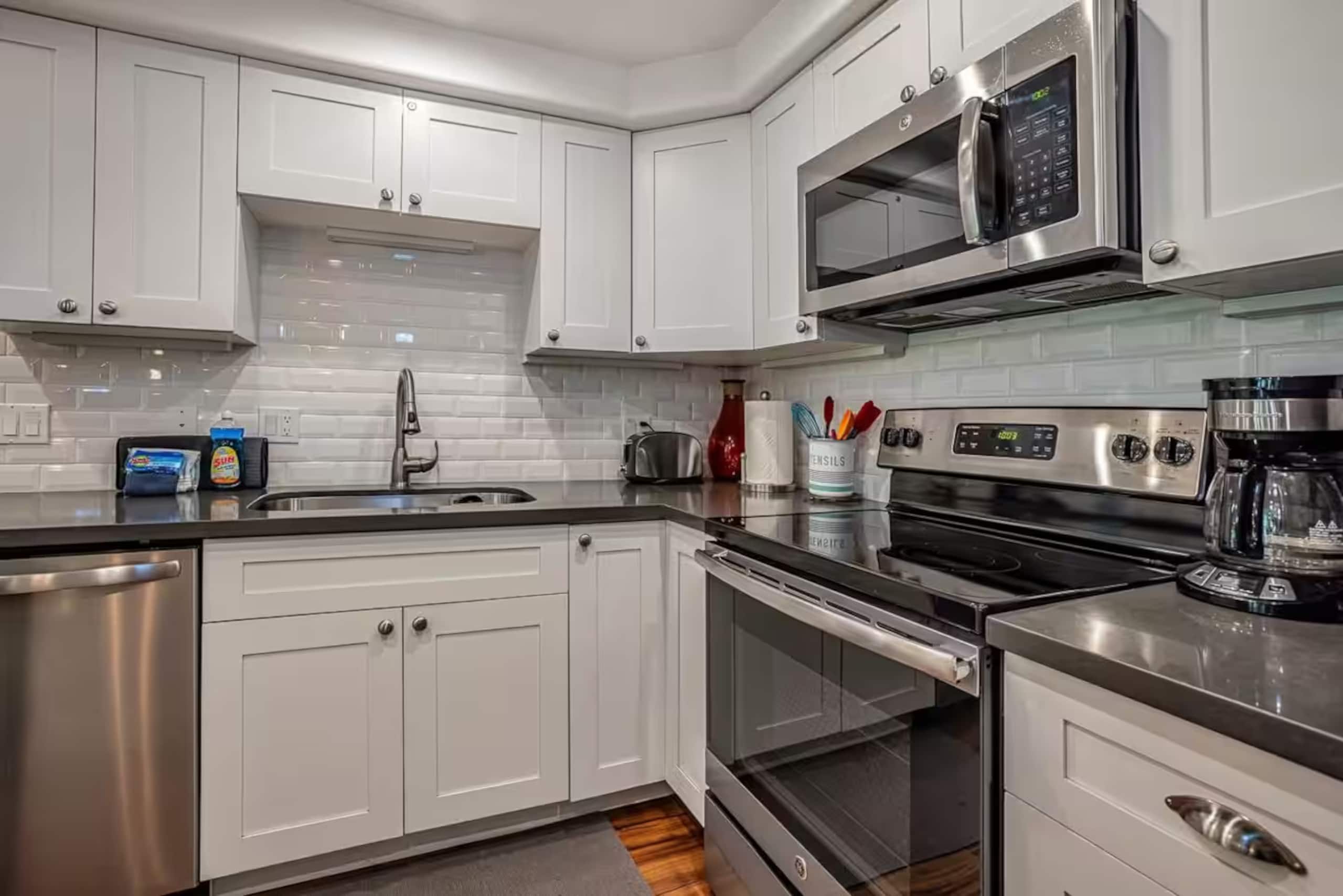 Condo in Kihei · ★5.0 · 2 bedrooms · 3 beds · 2 baths - Image 8