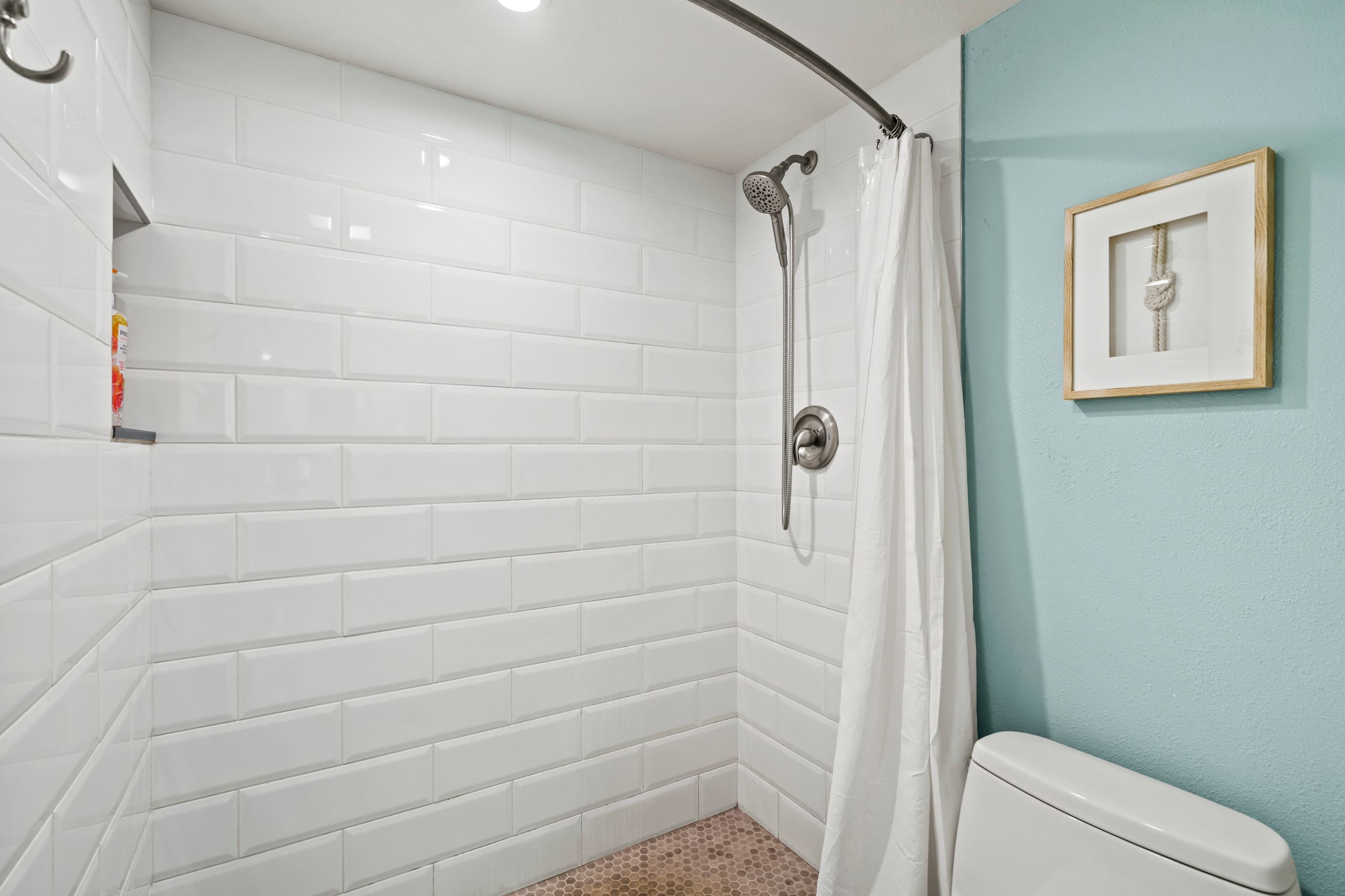 Condo in Kihei · ★5.0 · 2 bedrooms · 3 beds · 2 baths - Image 27