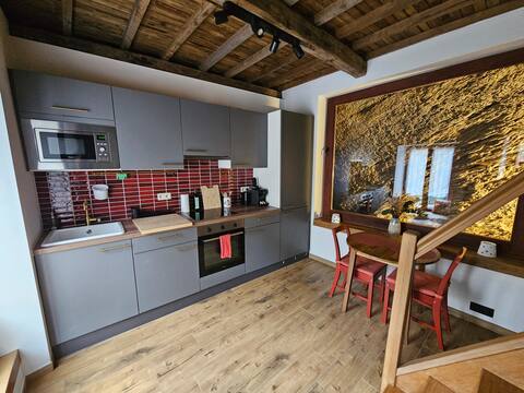 Popular Airbnb listing: Charming house in the center & castle view in La Roche En Ardenne