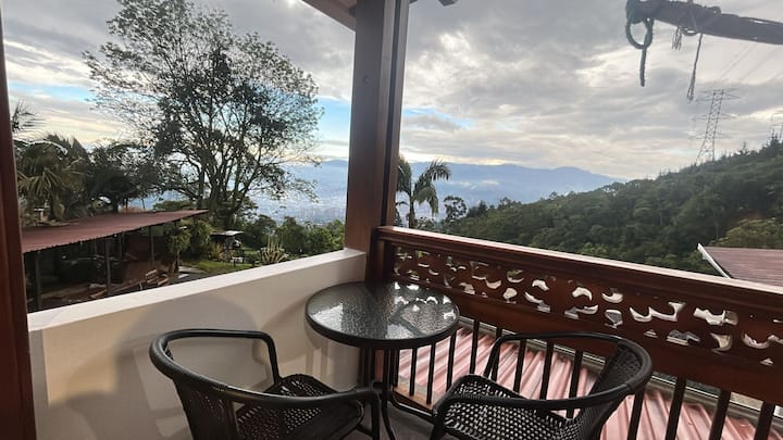 Fincaturística Llano Bonito. Otra Cara De Medellin - Caldas, Colombia