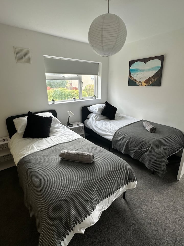 საძინებელი 1