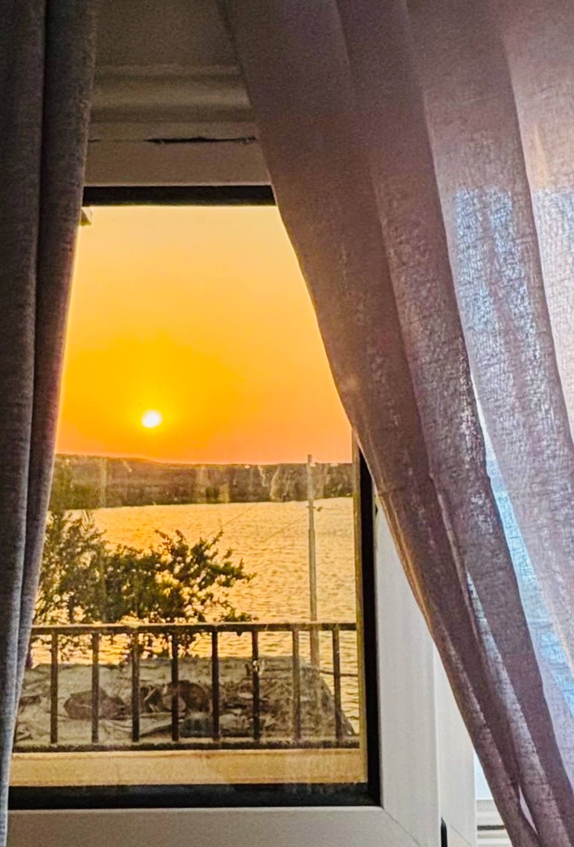Golden Sun House I