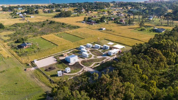 1 Casa + 5 Tiny Houses + Cowork + 2 Oficinas - Miramar