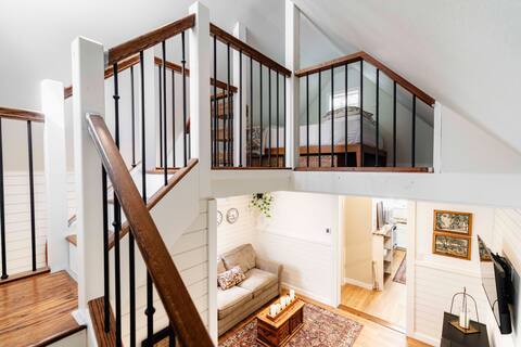 Top performing Airbnb: The Tilted Cottage in Loveland
