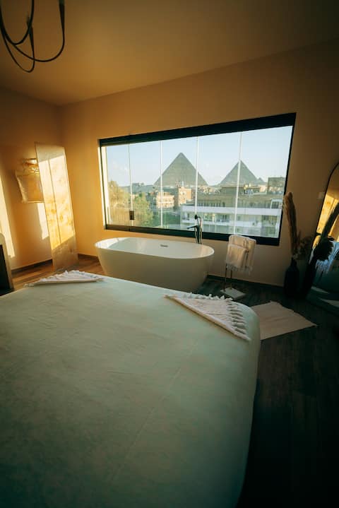 Pyramid Duo Tub Suite | 2BDR & Rooftop Access