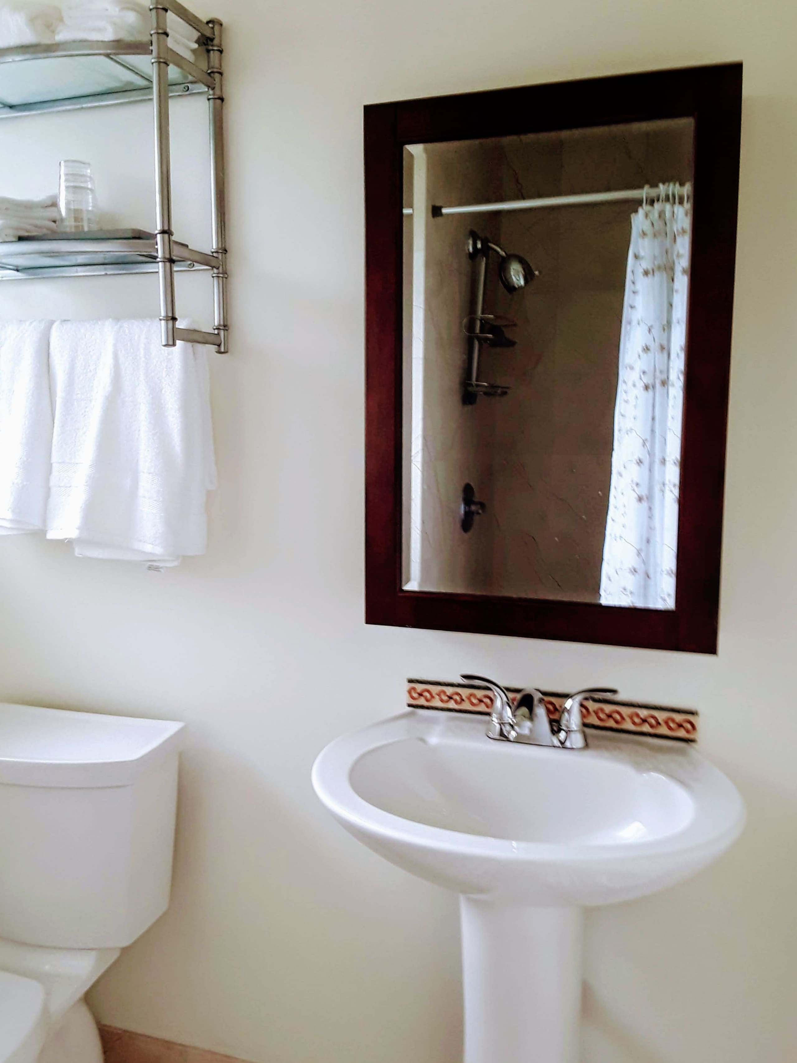 Home in Waimea · ★4.92 · 4 bedrooms · 6 beds · 3 private baths - Image 23