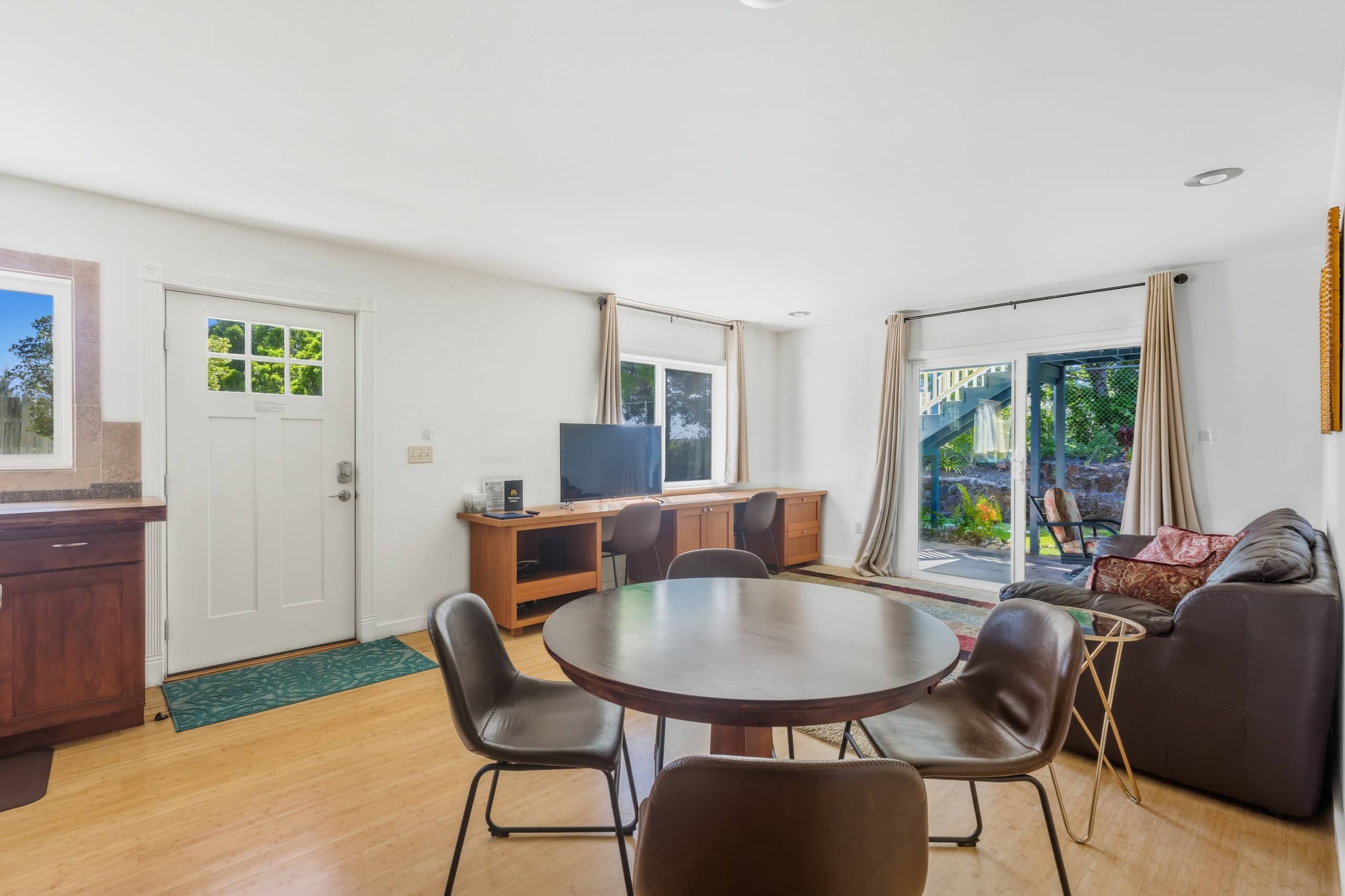 Home in Waimea · ★4.92 · 4 bedrooms · 6 beds · 3 private baths - Image 4