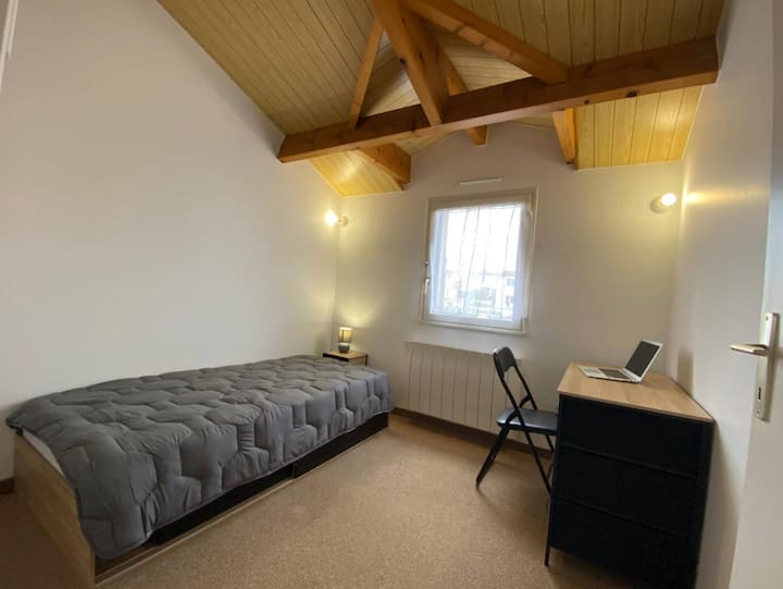 غرفة النوم 2