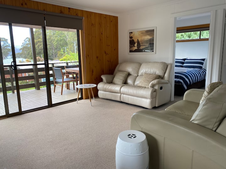 Stewarts Bay Retreat - Tasman National Park