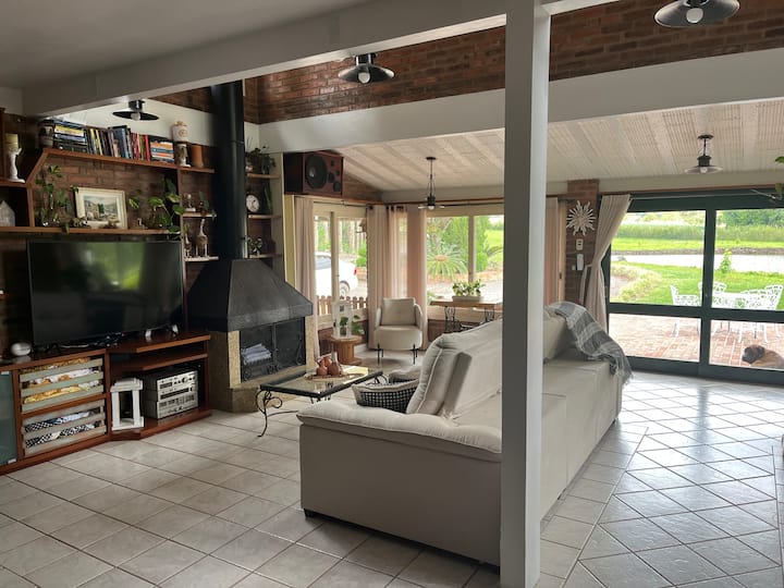 غرفة المعيشة