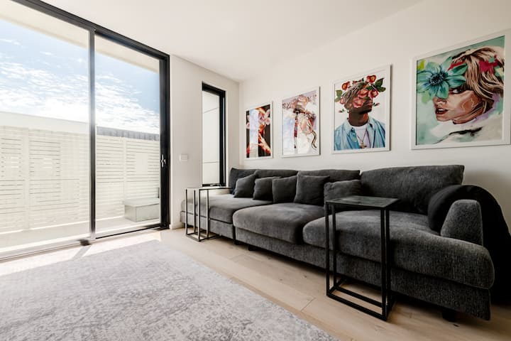 Seaside Bliss | 5 Minutes To Beach | Free Parking - Frankston