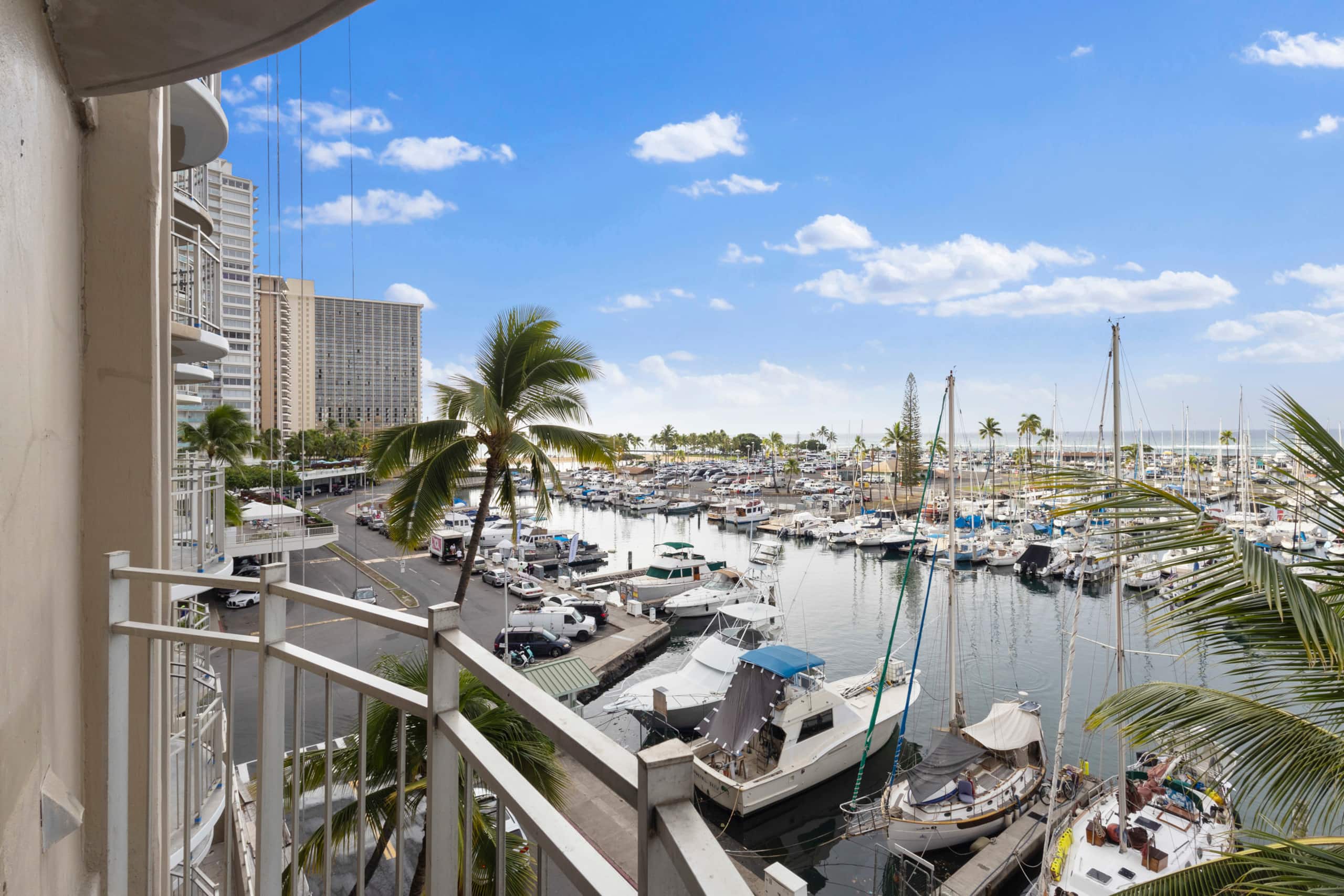 Condo in Honolulu · ★5.0 · 1 bedroom · 2 beds · 1 bath - Image 19