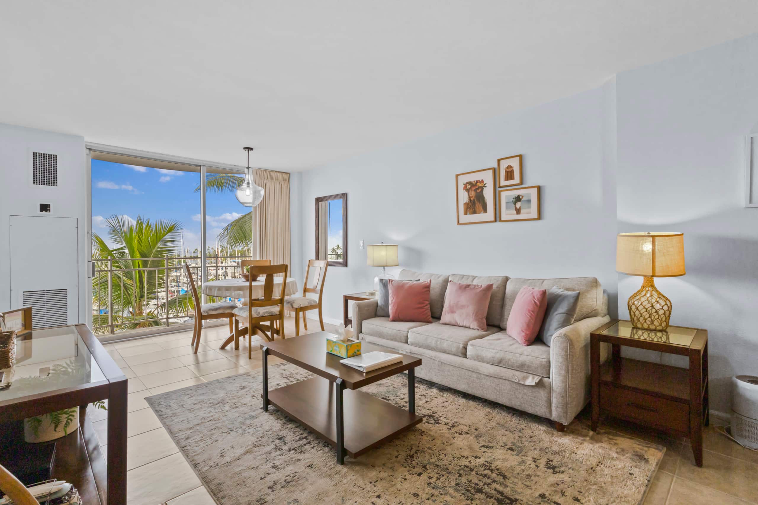 Condo in Honolulu · ★5.0 · 1 bedroom · 2 beds · 1 bath - Image 1