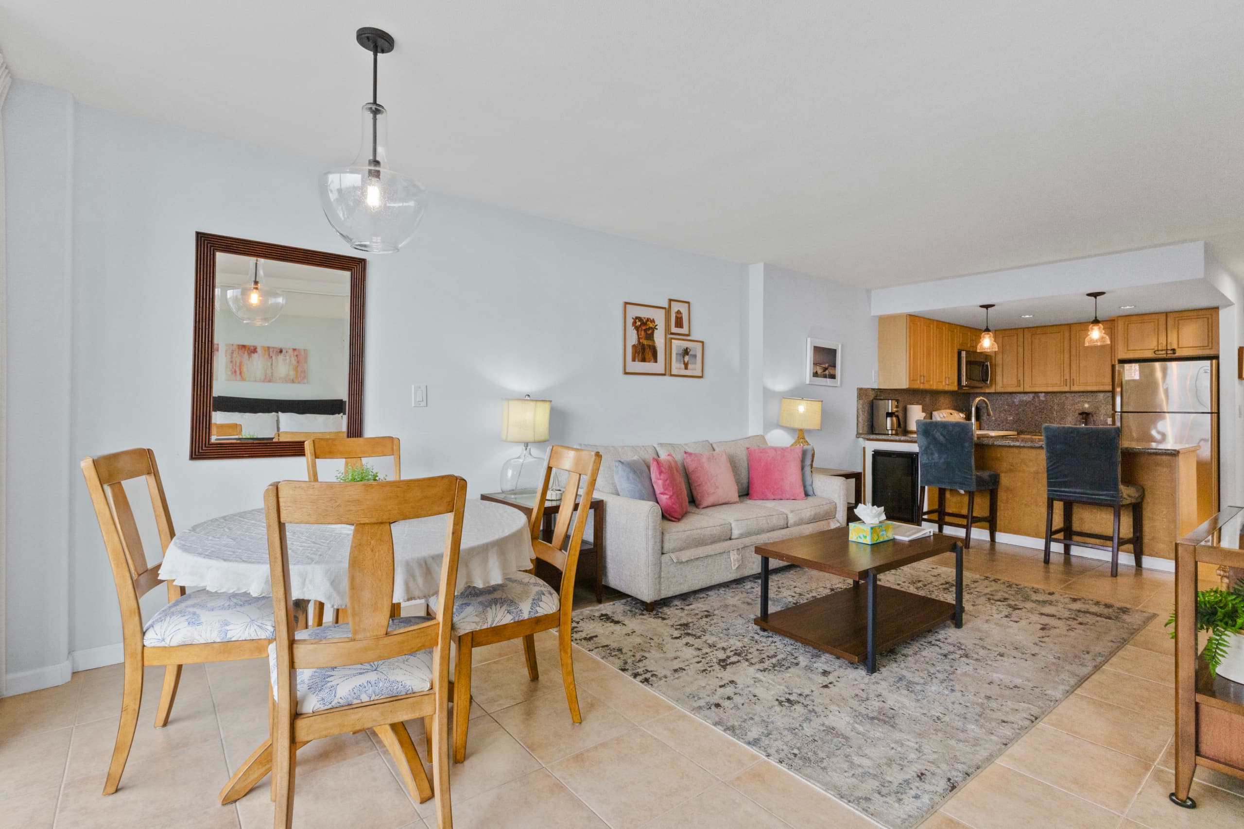 Condo in Honolulu · ★5.0 · 1 bedroom · 2 beds · 1 bath - Image 8