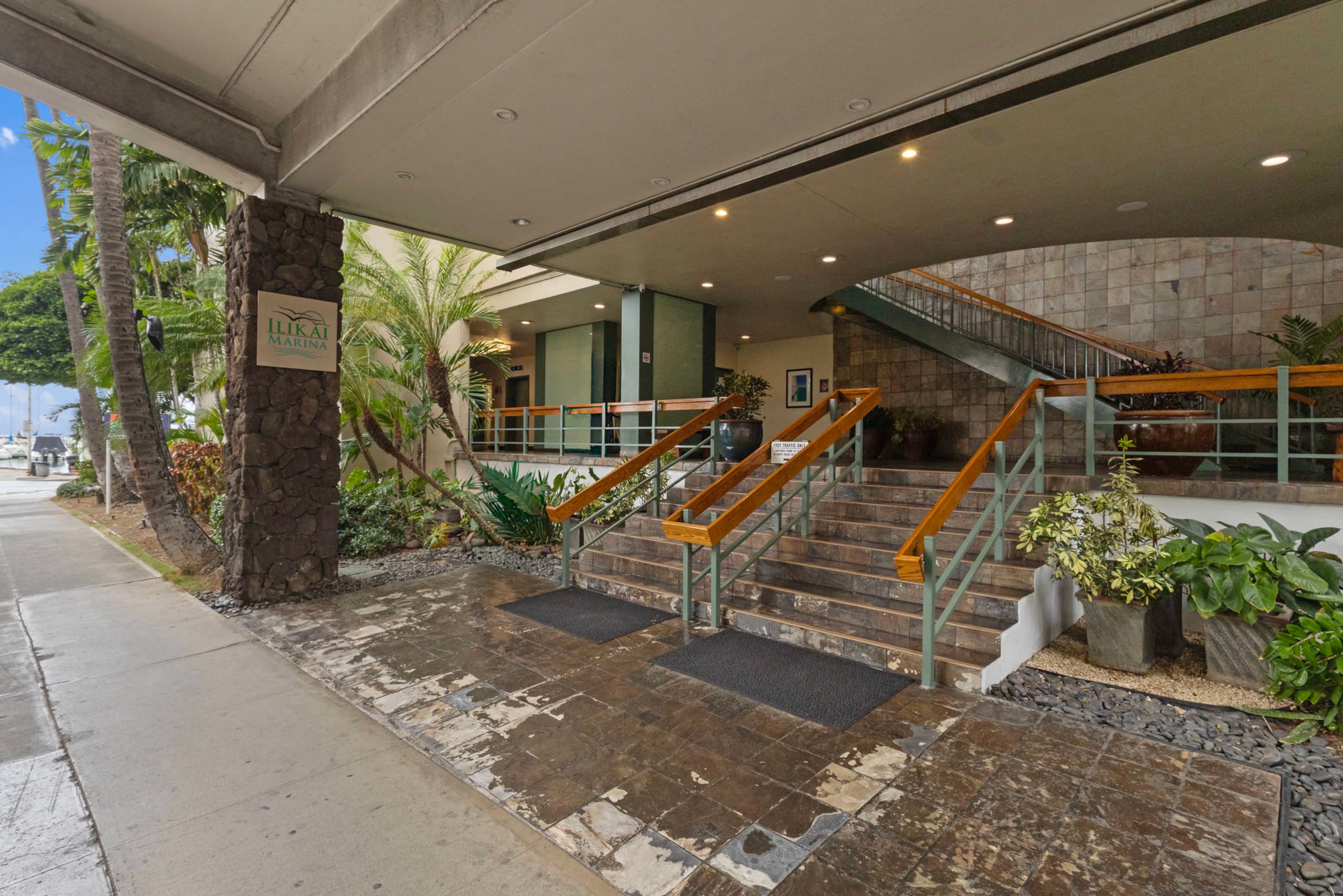 Condo in Honolulu · ★5.0 · 1 bedroom · 2 beds · 1 bath - Image 21