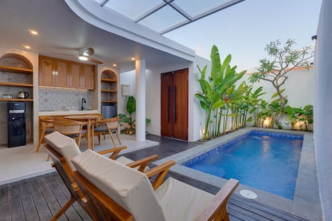 Heavenly 1BR Villa Matahari LaLuxe A22, Sanur