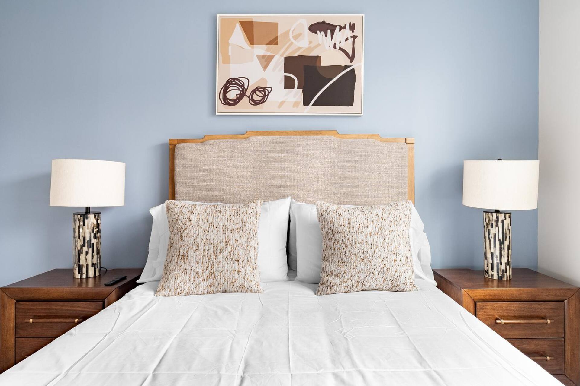 Landing | Chic 2BD, Gym, Courtyard