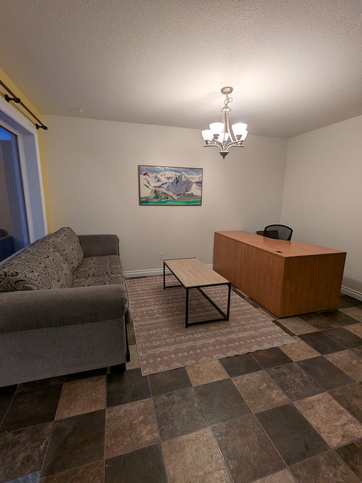 3br Takhini | 6 Min To Yxy | Pets | Trails | Sauna - ホワイトホース