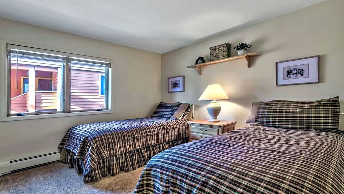 This bedroom on the second floor has 2 twin beds. 