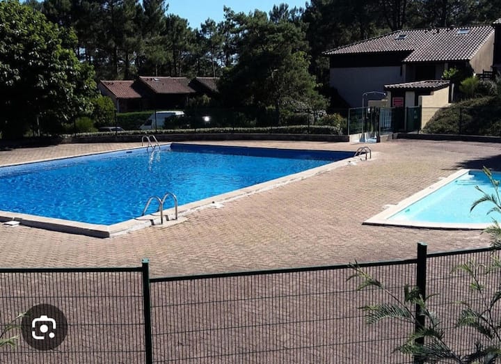 Entre Lac & Océan Maisonnette Avec Piscine Commune - Lacanau