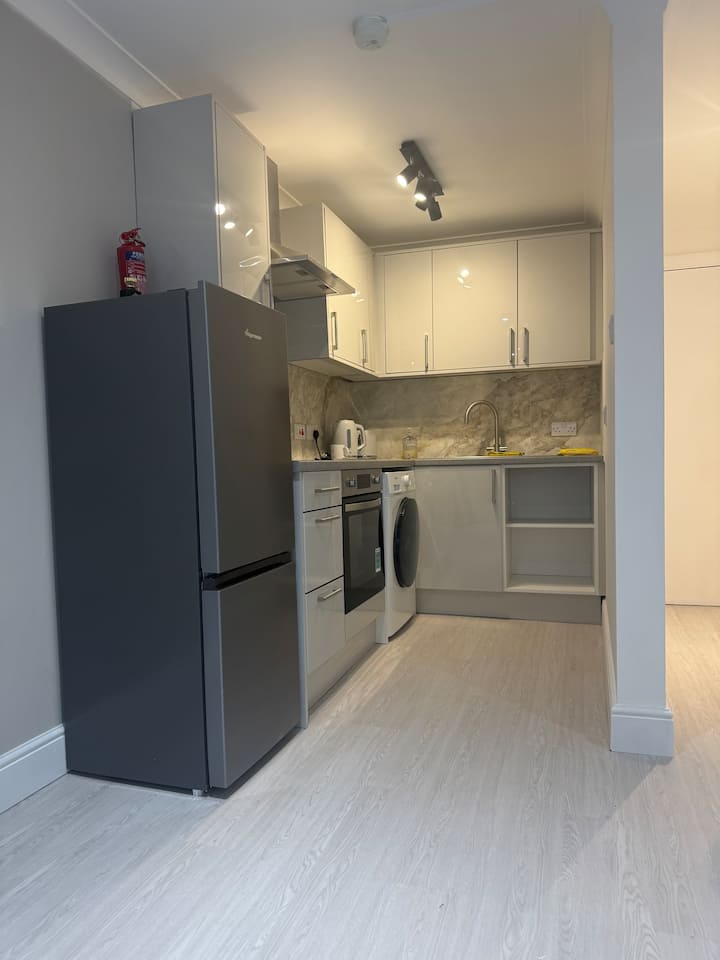 Stylish New Studio Apartment In Shoreditch, - London