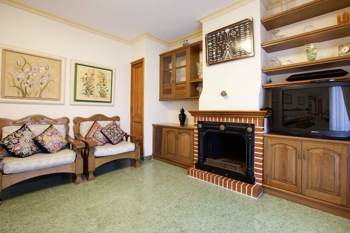 6 Guests 3 Bdr/ 2 Bath Sea View Apt Beach 1 Minute - Santa Eulària des Riu