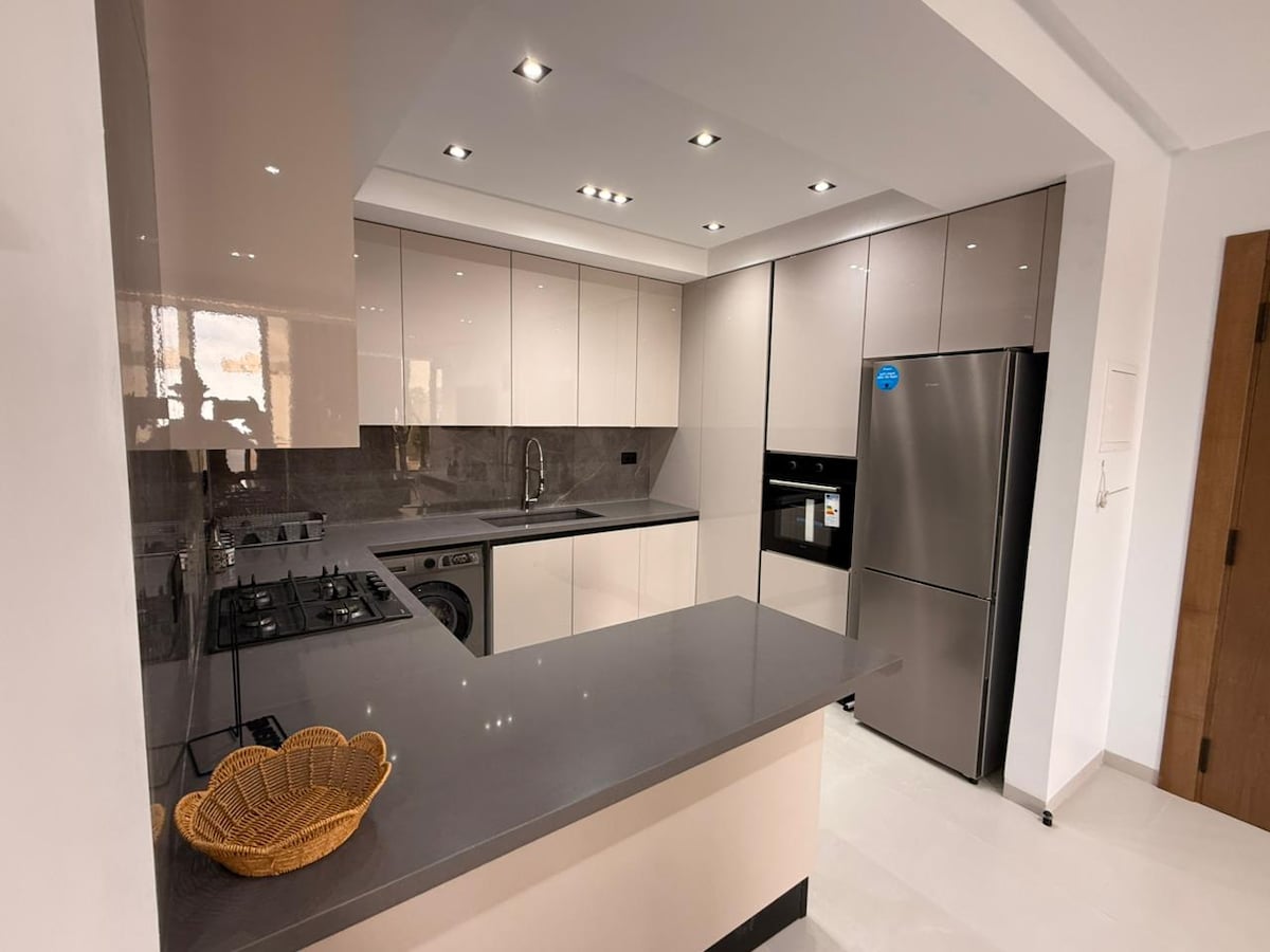 Appartement Luxe S+2 — 900m de la Plage 2