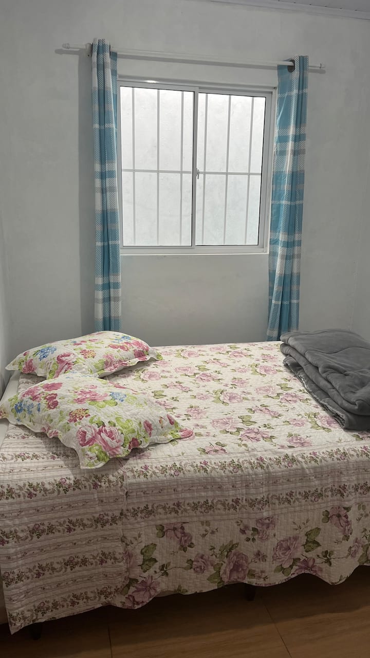 საძინებელი 1