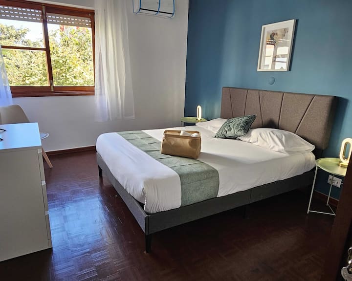 Talitya Room| Stay At Cutest Square @ Faro Centre - Faro
