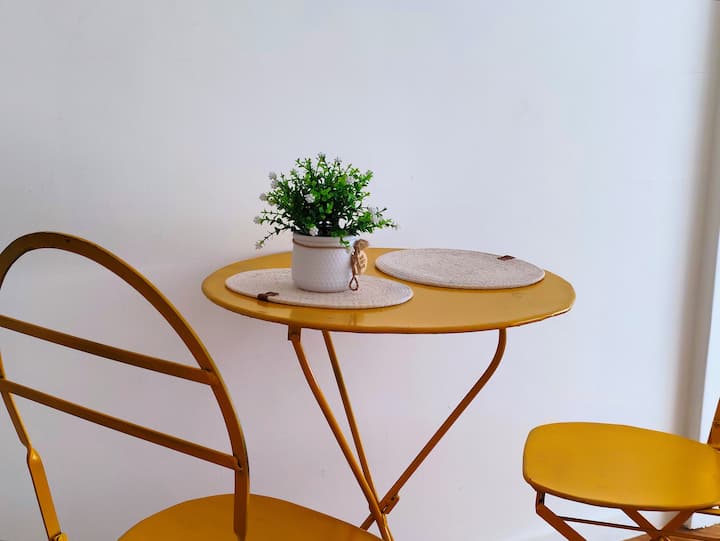 Bright furnished studio apartment in Recoleta