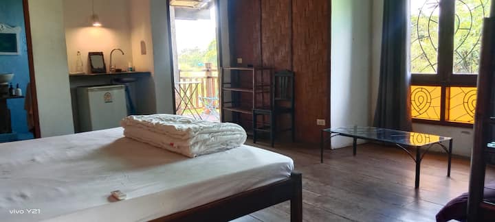 Rooms In Spectacular Home. Message For Info. - 비엔티안