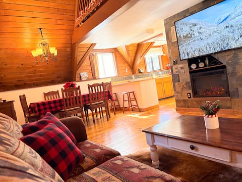 Top performing Airbnb: Payson A-Frame Holiday Log Cabin! Flex Checkin/out in Payson
