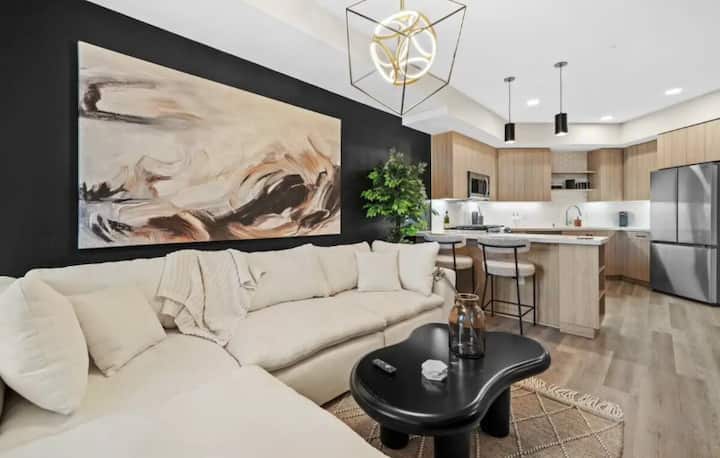 Stylish 1br | Pool Gym & Balcony Santa Ana - Tustin, CA