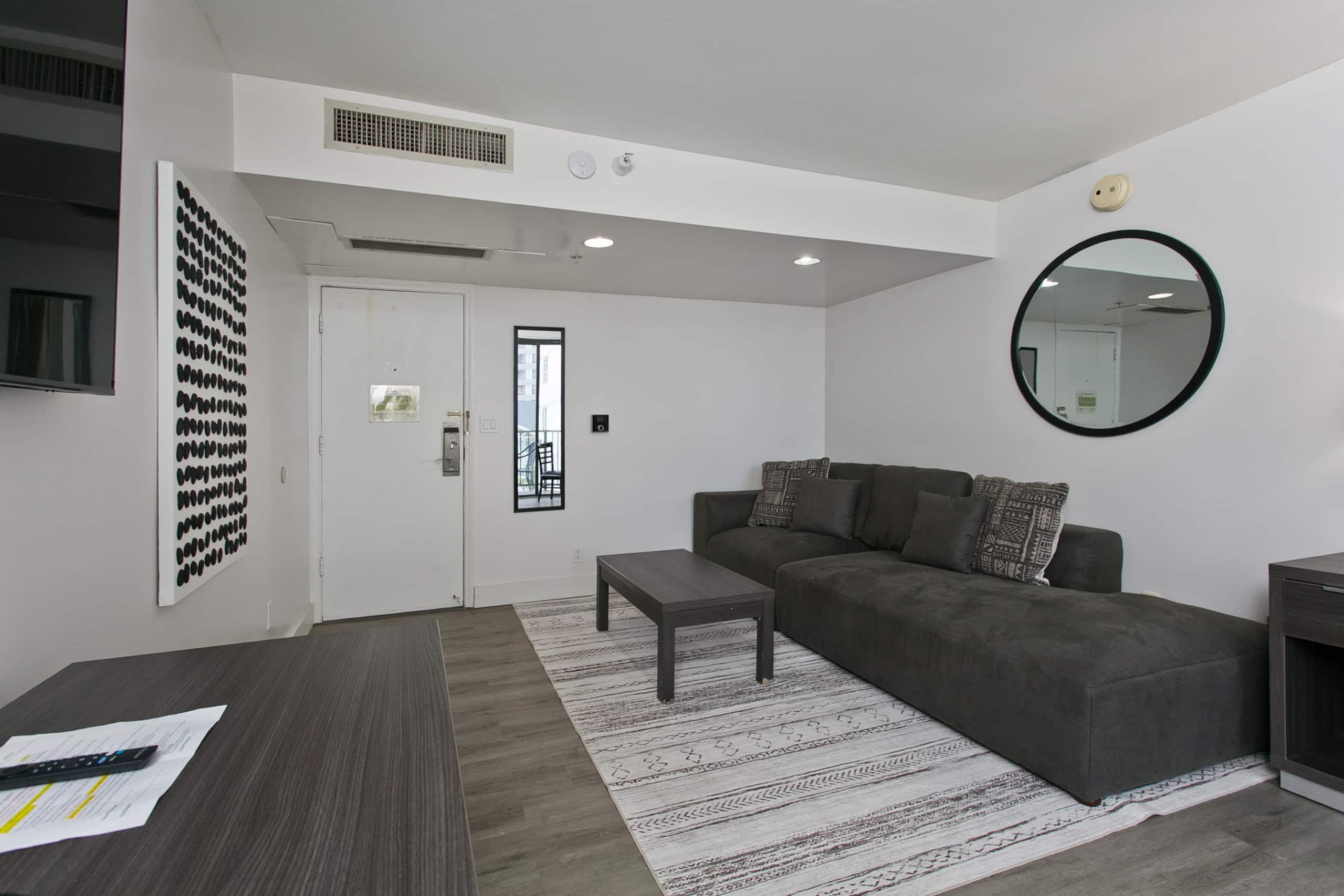 Home in Honolulu · ★4.37 · 1 bedroom · 2 beds · 1 private bath - Image 1