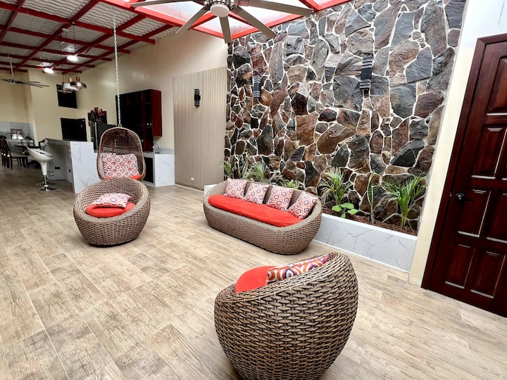 Casa Ideal Para Familias Y Amigos- Jacuzzi Y Bbq - Puyo