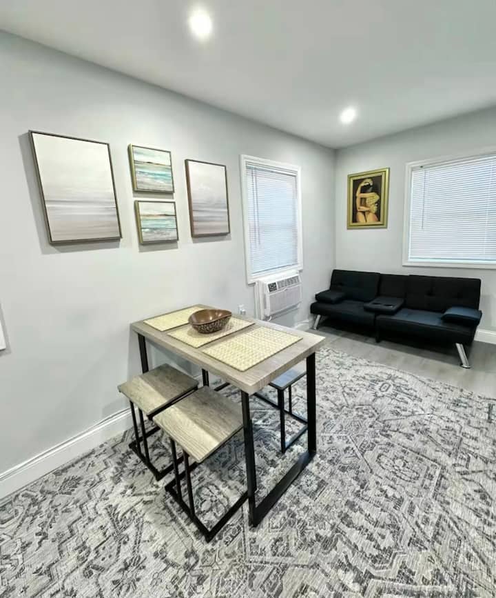 #6 Free Parking/ Steps To The Beach - Lavallette, NJ