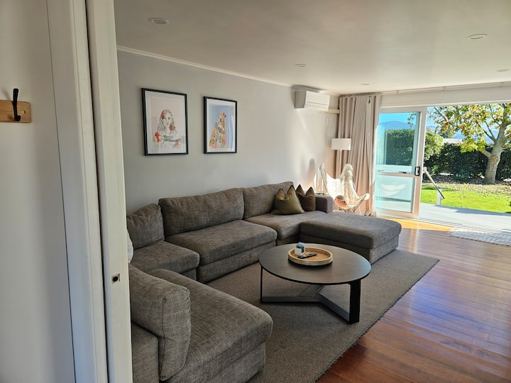 4 Bedrm + Separate Sleepout | Close To Redwoods - Rotorua