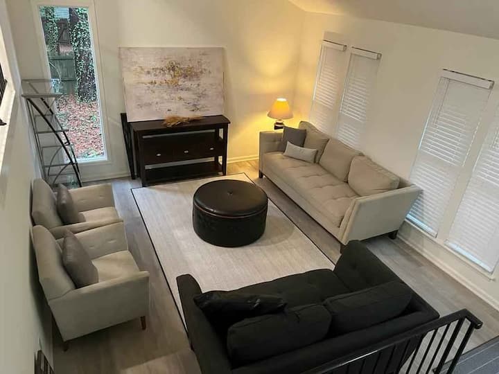 Private Bedroom*remote Workstation*alpharetta - Alpharetta, GA
