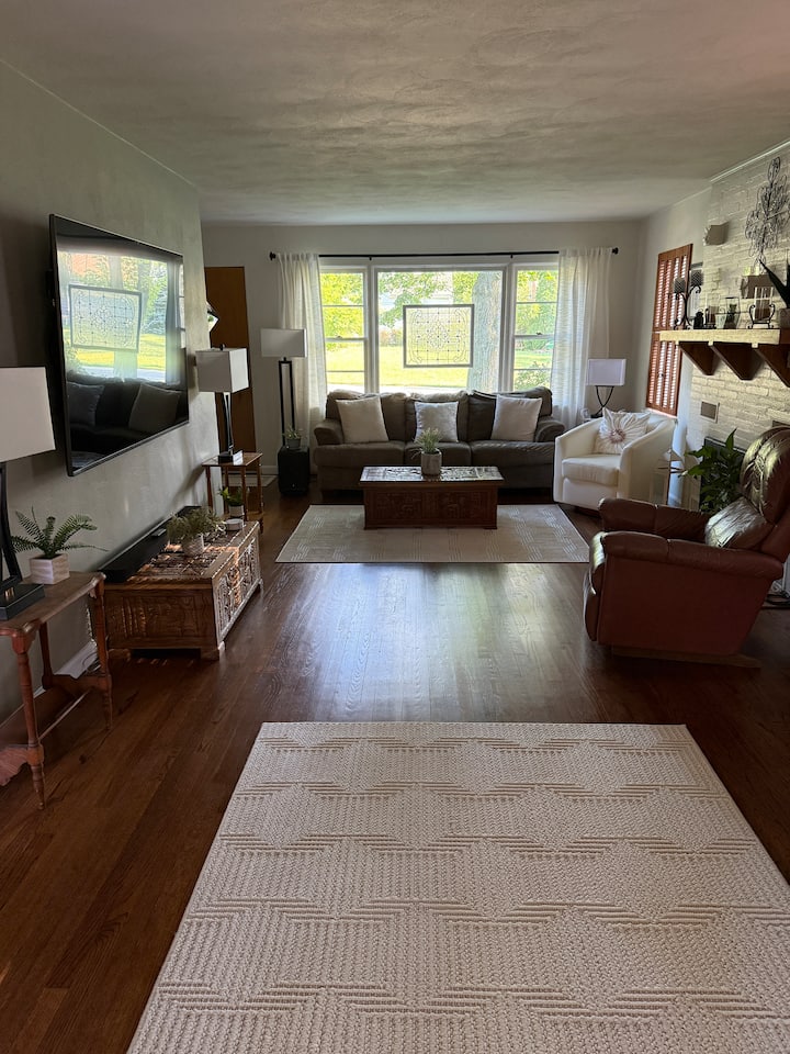Great For Entertaining, Close To Notre Dame - South Bend, IN