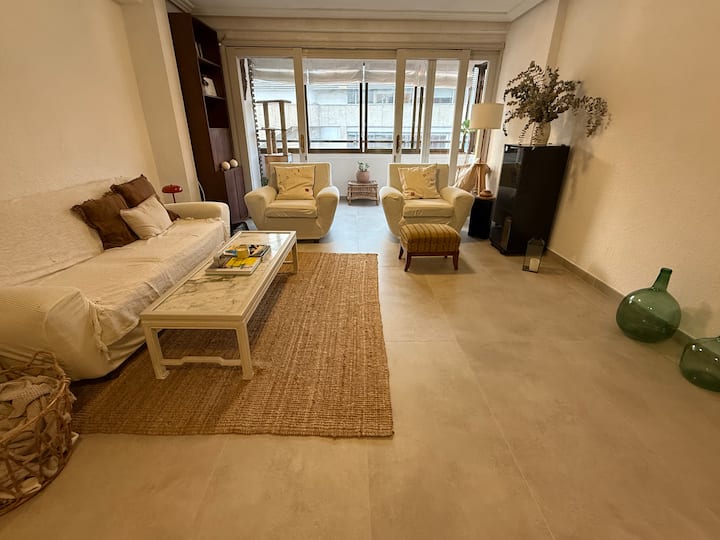 Chic Apartment With Views To The Castle! - Alicante