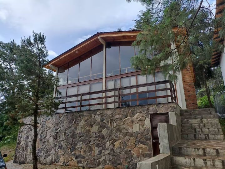 Cabin with Jacuzzi and panoramic view in Mazamitla