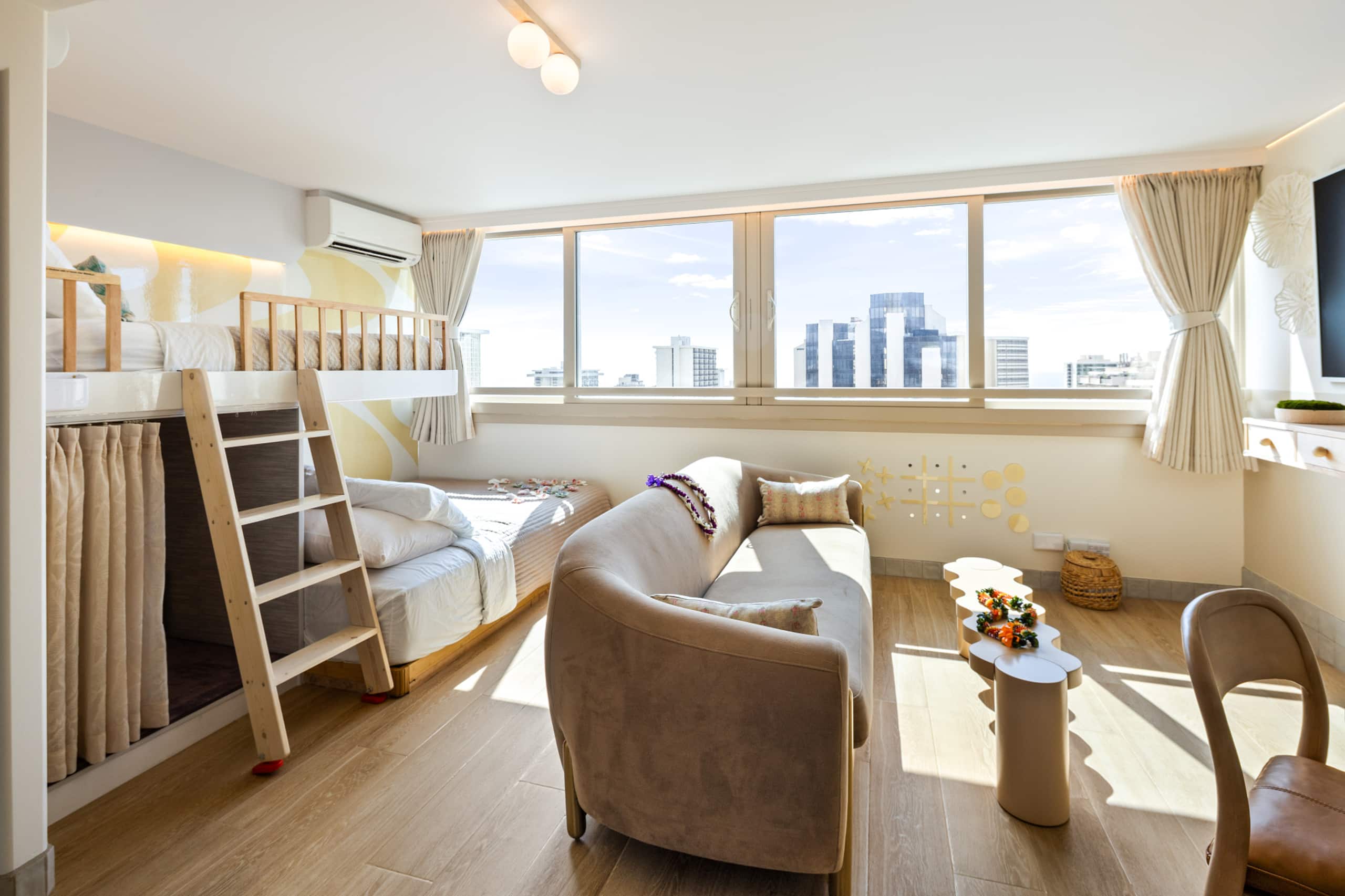 Opihi Stunning View 1BR+Fun bunk/ Parking/Washer - Image 10