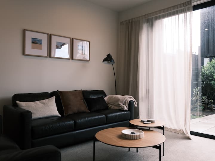 Living room image 10