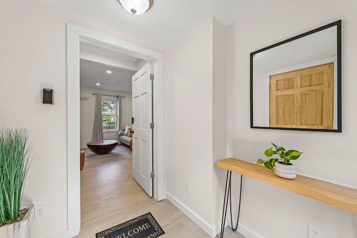 Modern 1br King Bed Retreat Near Match Soccer Spot - Kansas City, MO