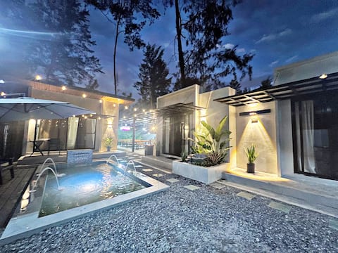 Exclusive Beach Property w/ Pool Liwliwa Zambales