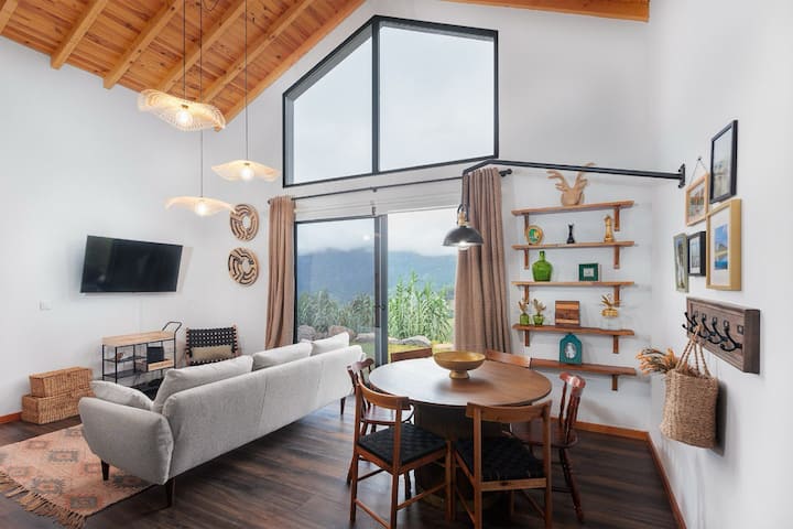 Mountain Chalet By Lavibes, Sao Vicente - São Vicente